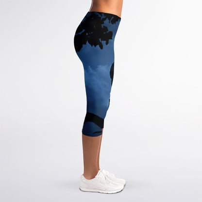 Full Moon Night Owl Print Women's Capri Leggings