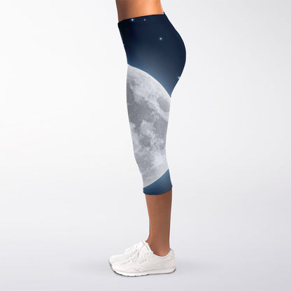 Full Moon Print Women's Capri Leggings