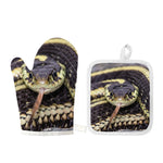 Garter Snake Print Oven Mitt And Pot Holder Set