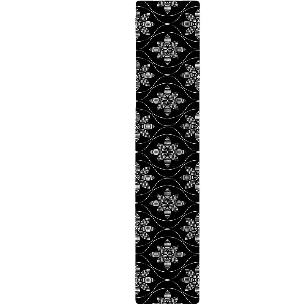 Geometric Dot Flower Pattern Print Table Runner