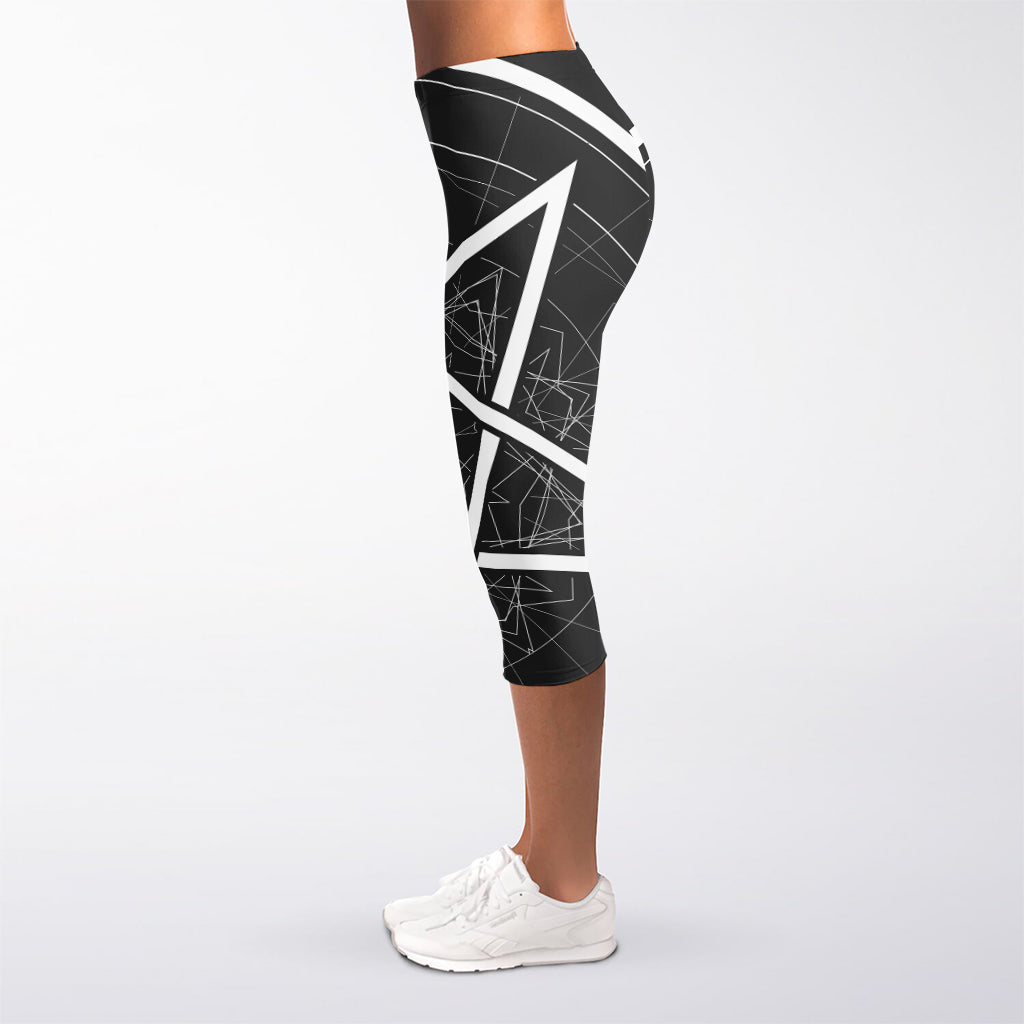 Geometric Inverted Pentagram Print Women's Capri Leggings