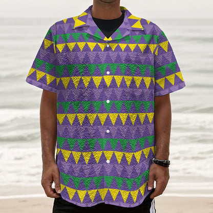 Geometric Mardi Gras Pattern Print Textured Short Sleeve Shirt