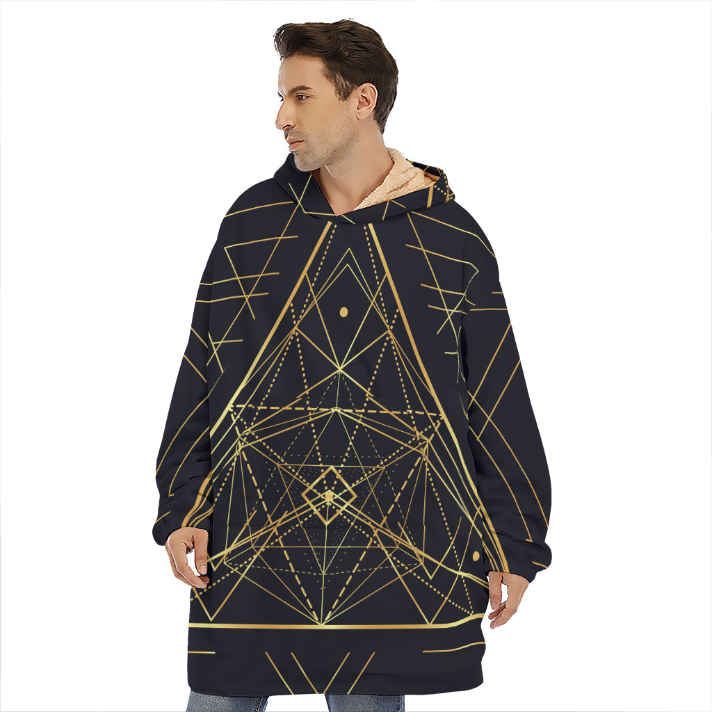 Geometric Pyramid Print Hoodie Blanket