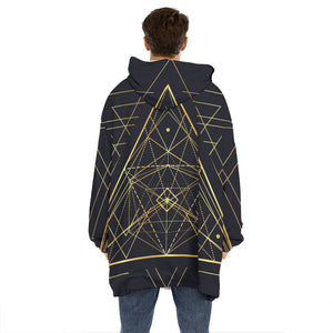 Geometric Pyramid Print Hoodie Blanket