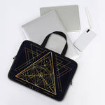 Geometric Pyramid Print Laptop Sleeve With Handle