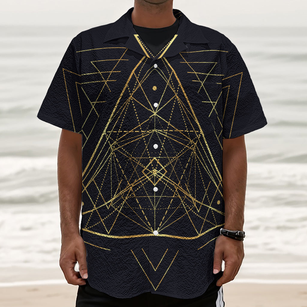 Geometric Pyramid Print Textured Short Sleeve Shirt