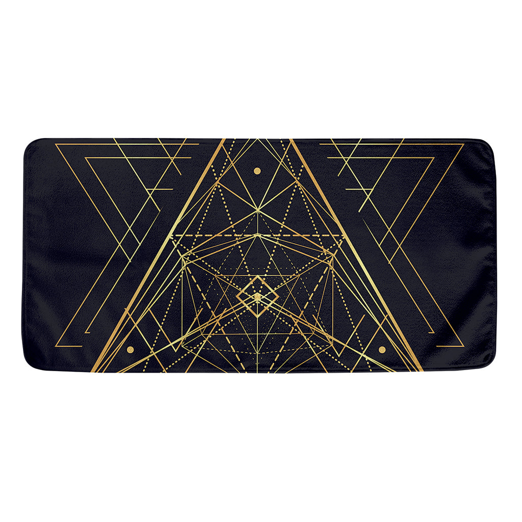 Geometric Pyramid Print Towel