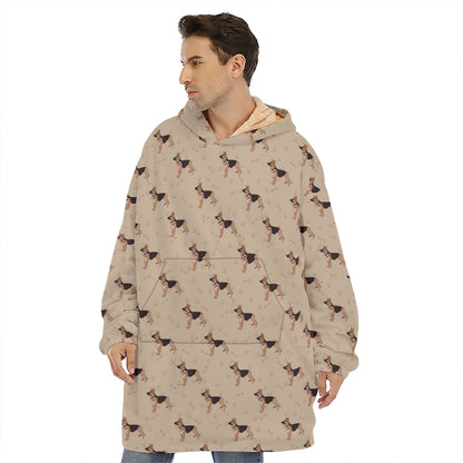 German Shepherd Dog Pattern Print Hoodie Blanket