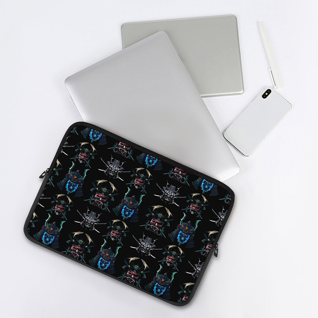 Ghost Samurai Mask Pattern Print Laptop Sleeve
