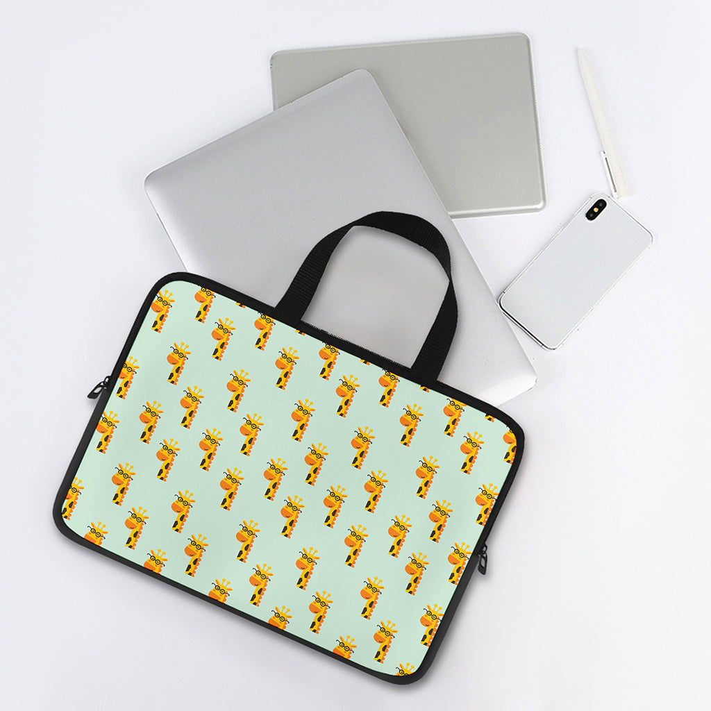 Giraffe With Glasses Pattern Print Laptop Sleeve With Handle