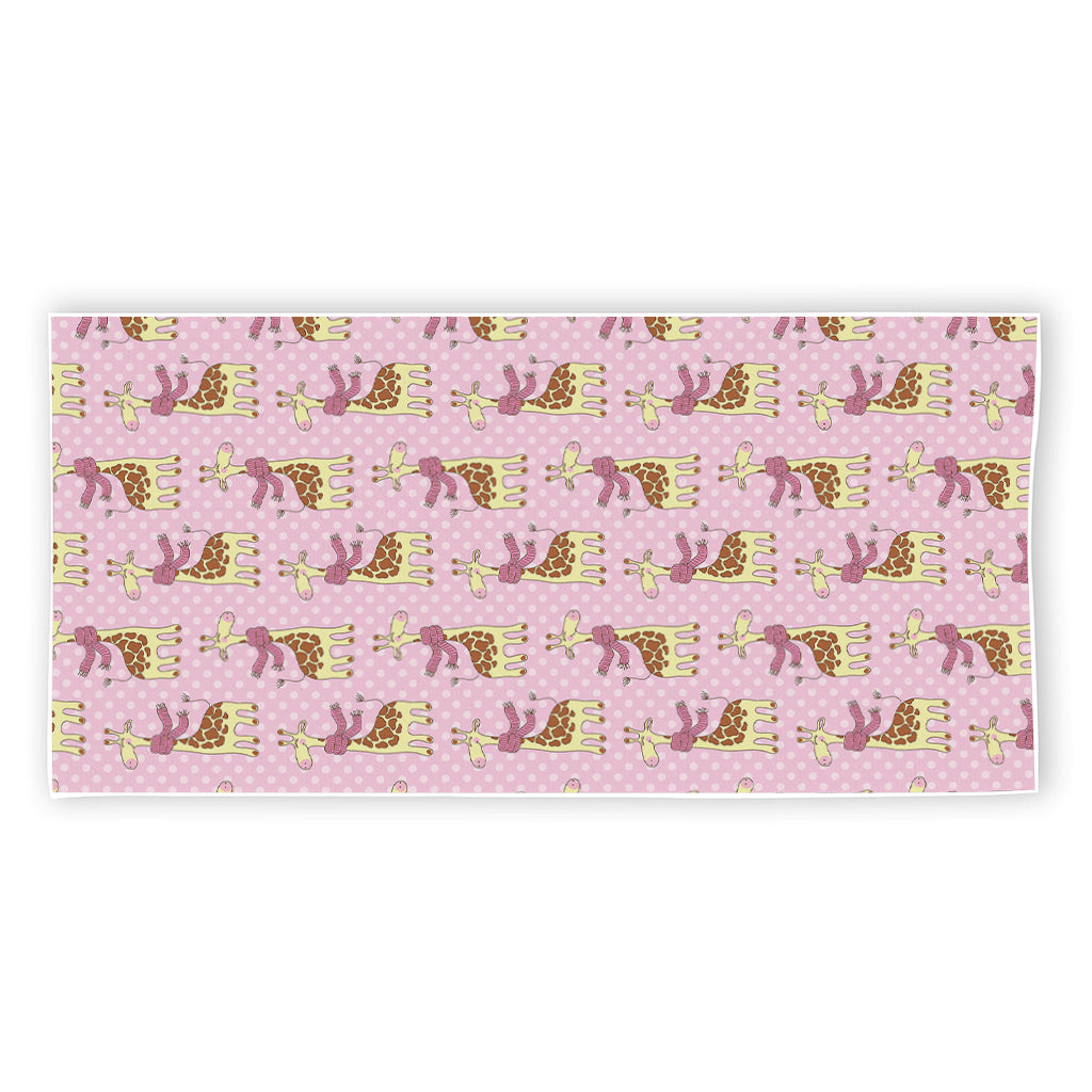 Giraffe With Scarf Pattern Print Beach Towel