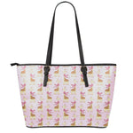 Giraffe With Scarf Pattern Print Leather Tote Bag