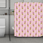 Giraffe With Scarf Pattern Print Polyester Shower Curtain