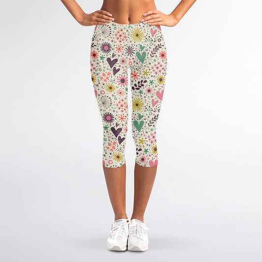 Girly Heart And Flower Pattern Print Women's Capri Leggings