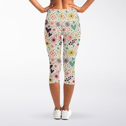 Girly Heart And Flower Pattern Print Women's Capri Leggings
