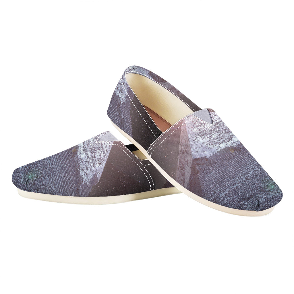 Giza Pyramid Print Casual Shoes