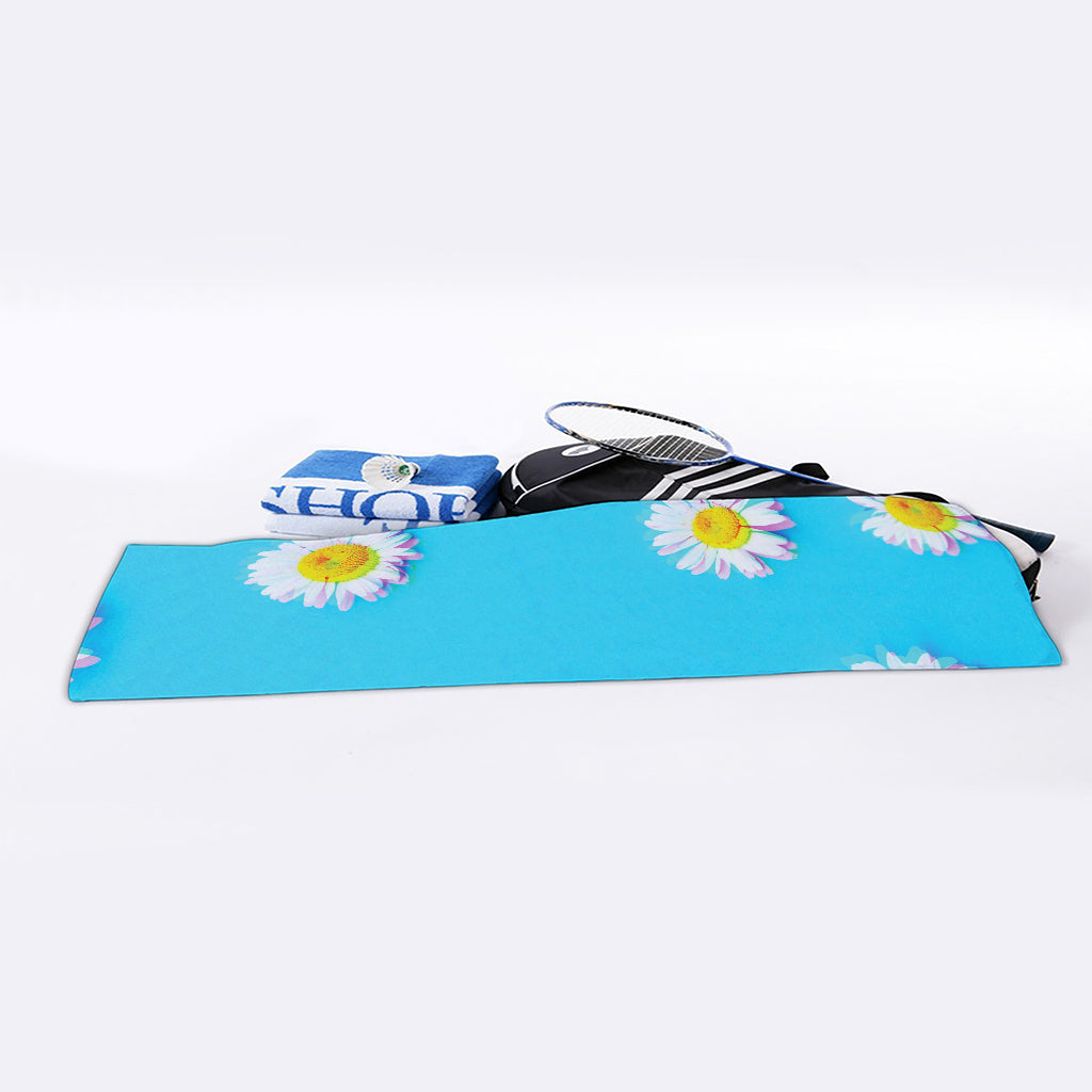 Glitch Daisy Flower Print Sports Towel