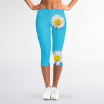 Glitch Daisy Flower Print Women's Capri Leggings