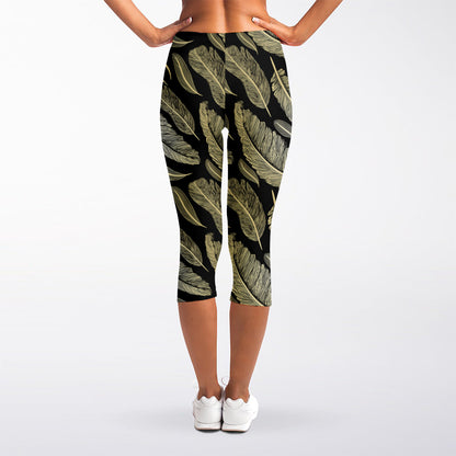 Gold And Black Feather Pattern Print Women's Capri Leggings