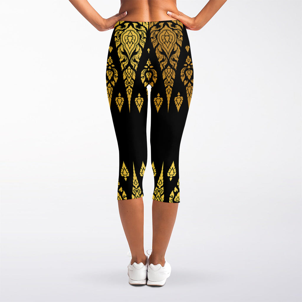 Gold And Black Thai Pattern Print Women's Capri Leggings