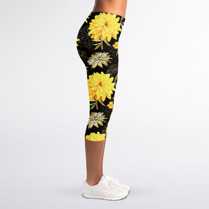 Gold And Yellow Floral Print Women's Capri Leggings