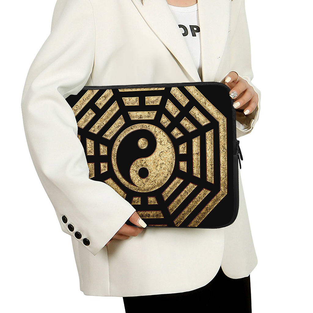 Gold Bagua Yin Yang Print Laptop Sleeve