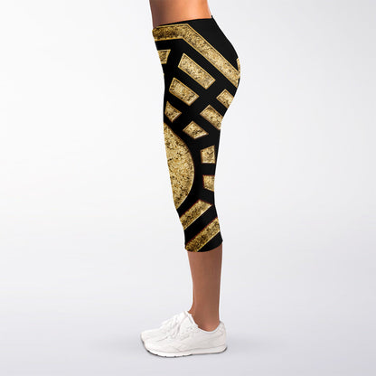 Gold Bagua Yin Yang Print Women's Capri Leggings