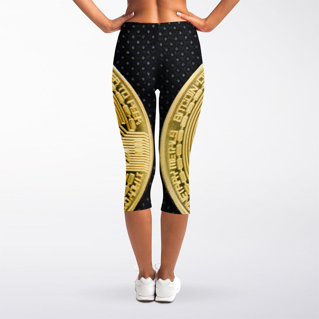 Gold Bitcoin Symbol Print Women's Capri Leggings