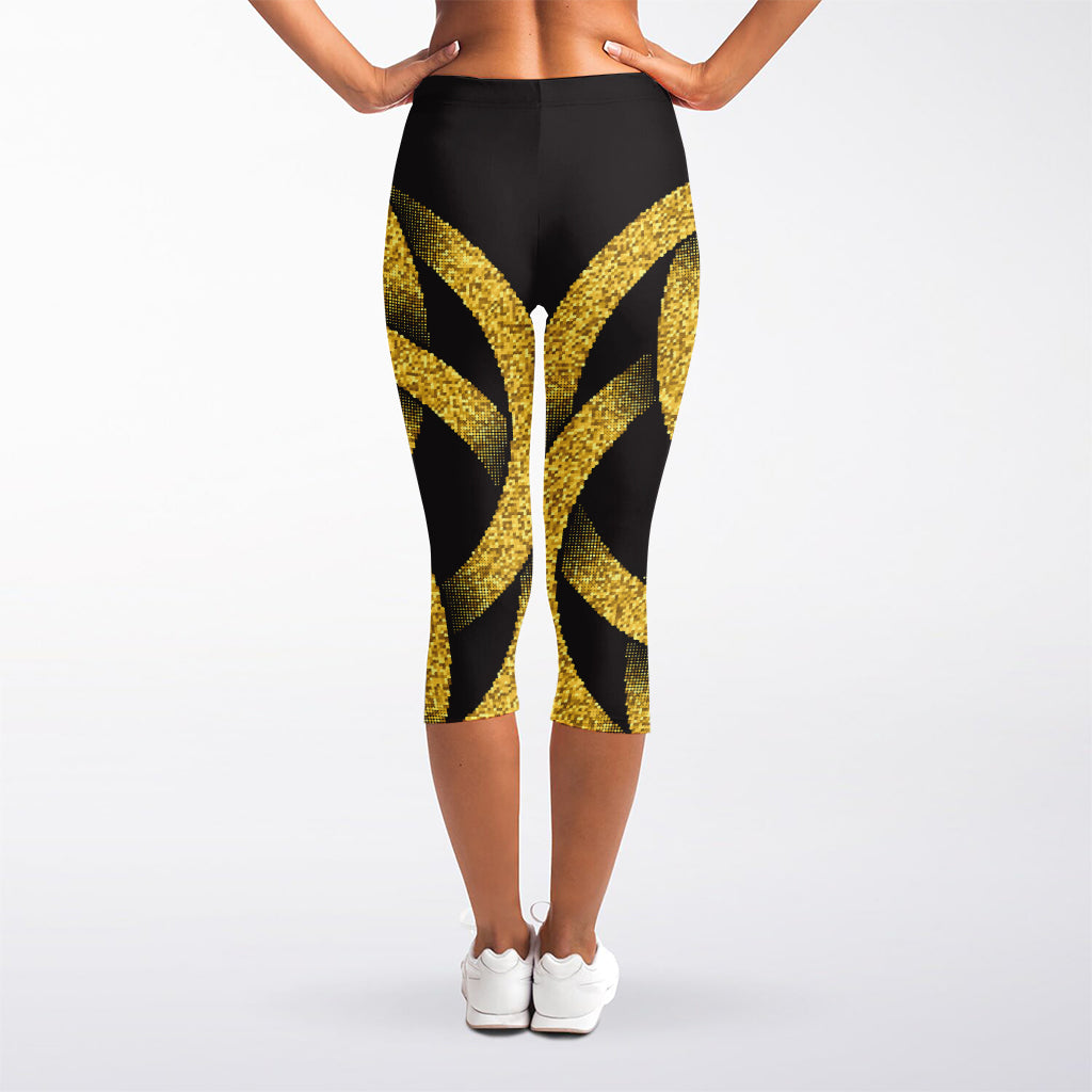 Gold Circle Celtic Knot Symbol Print Women's Capri Leggings