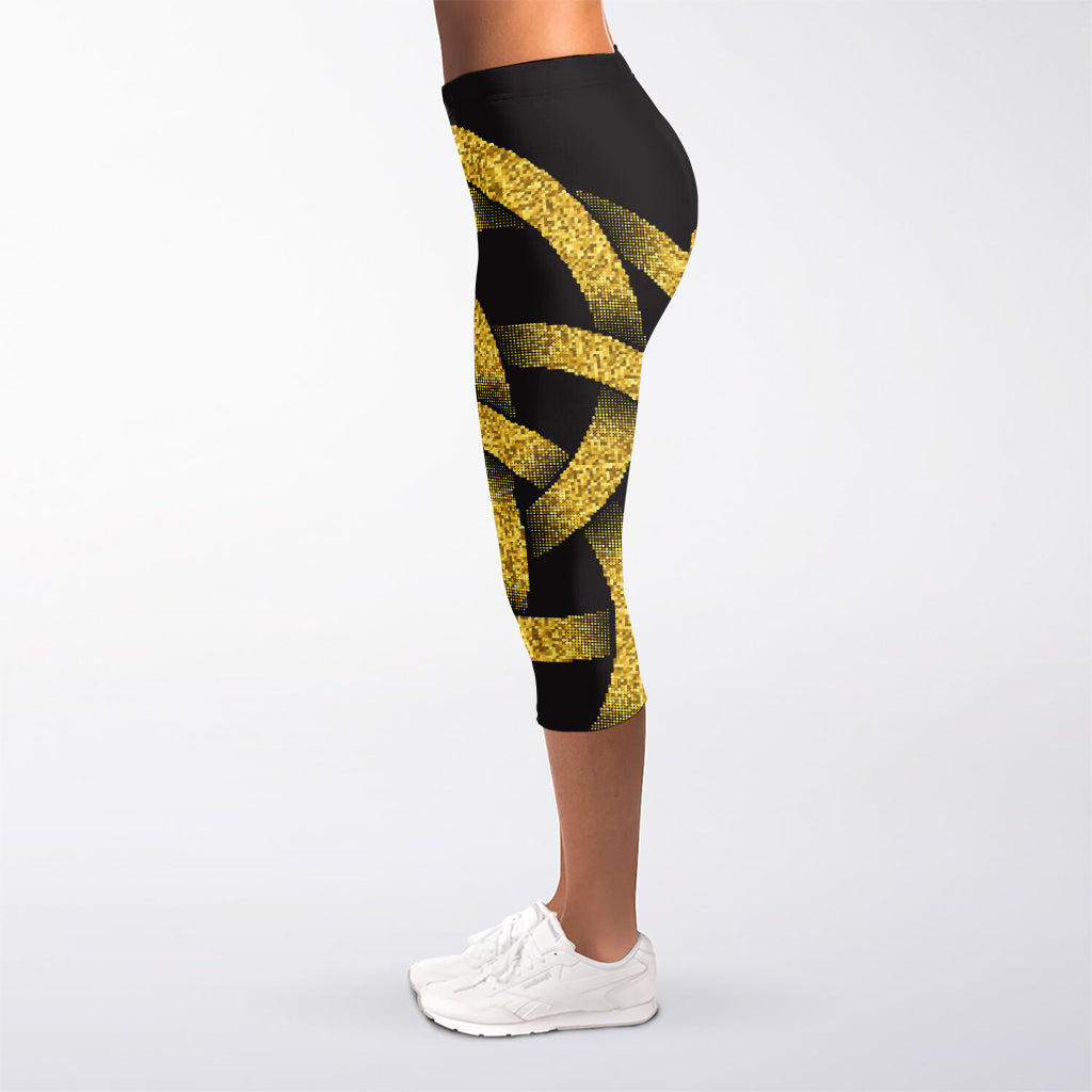 Gold Circle Celtic Knot Symbol Print Women's Capri Leggings