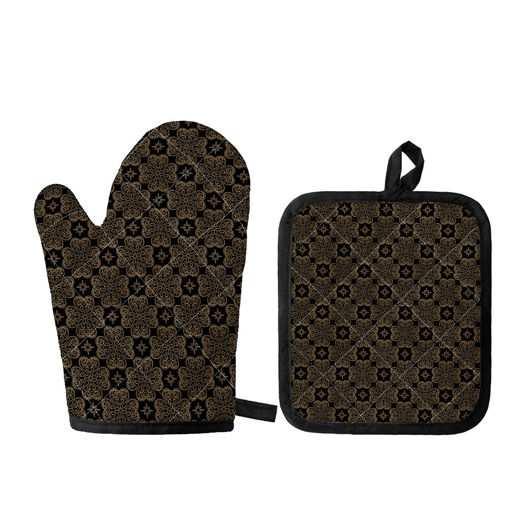 Gold Clover St. Patrick's Day Print Oven Mitt And Pot Holder Set
