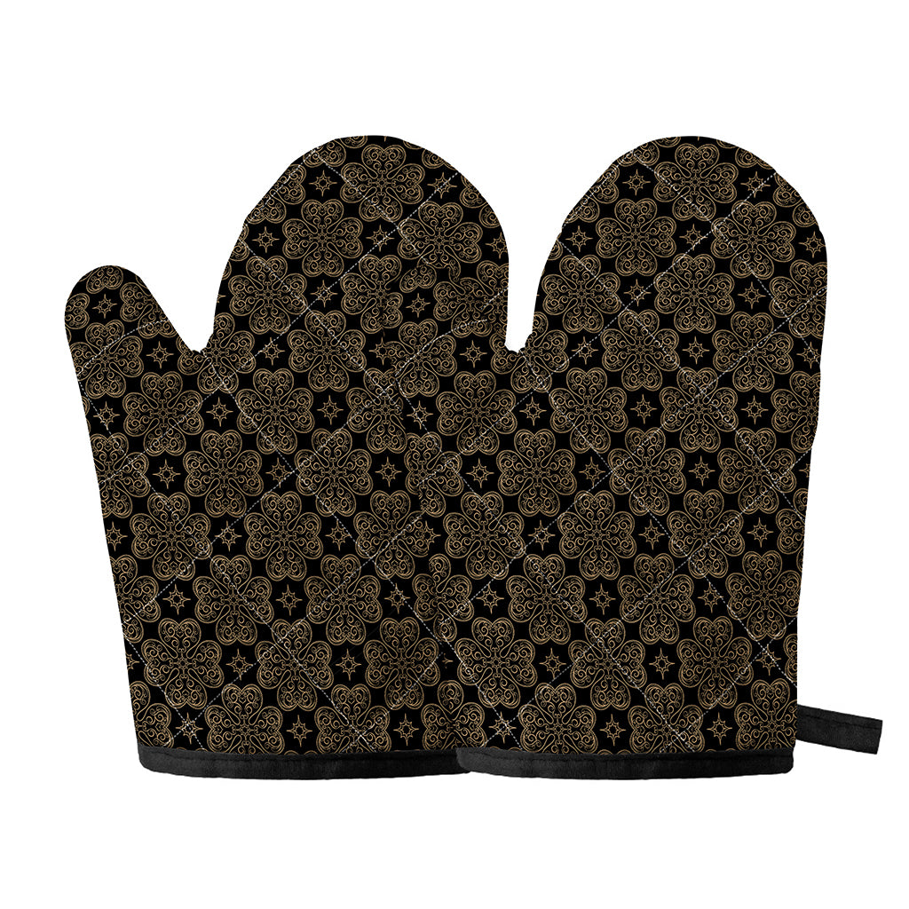 Gold Clover St. Patrick's Day Print Oven Mitts