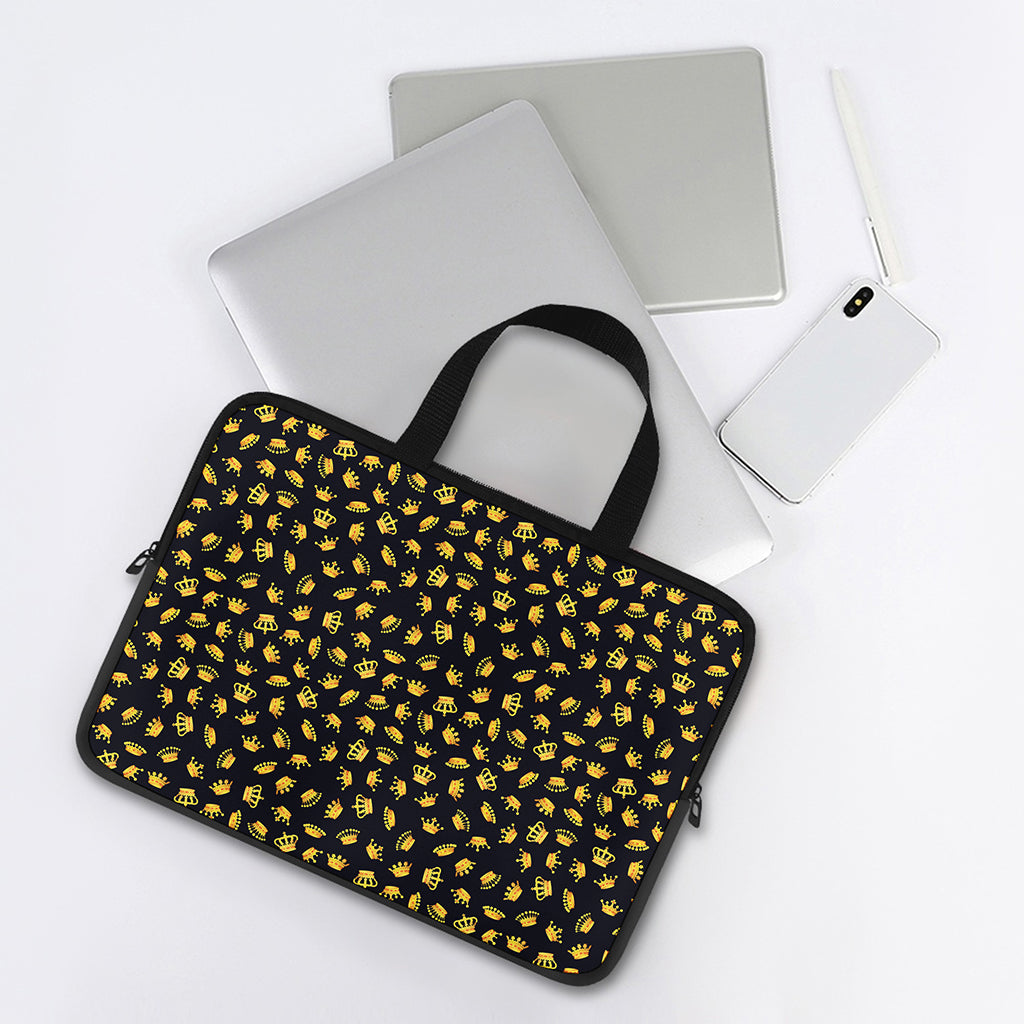 Gold Crown Pattern Print Laptop Sleeve With Handle