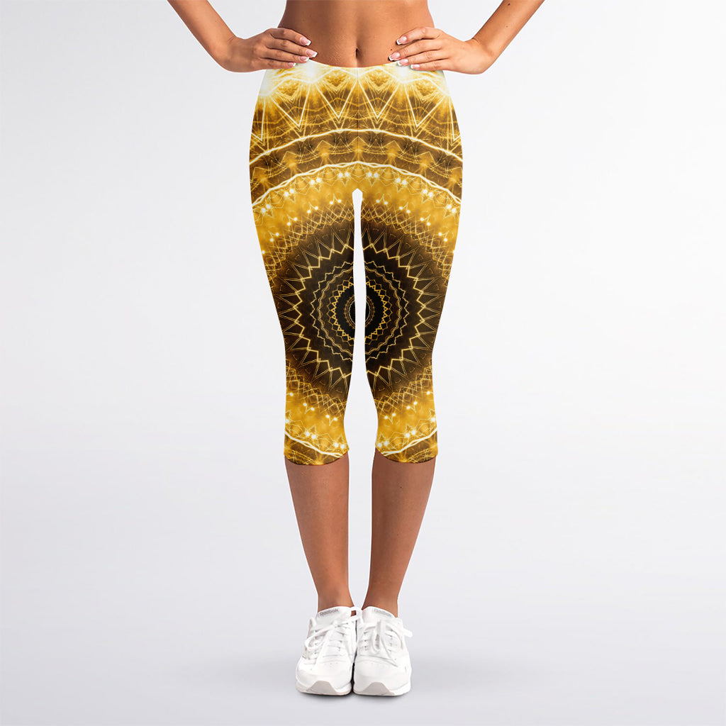 Gold Lights Kaleidoscope Print Women's Capri Leggings