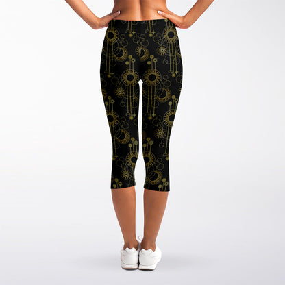 Gold Sun And Moon Pattern Print Women's Capri Leggings