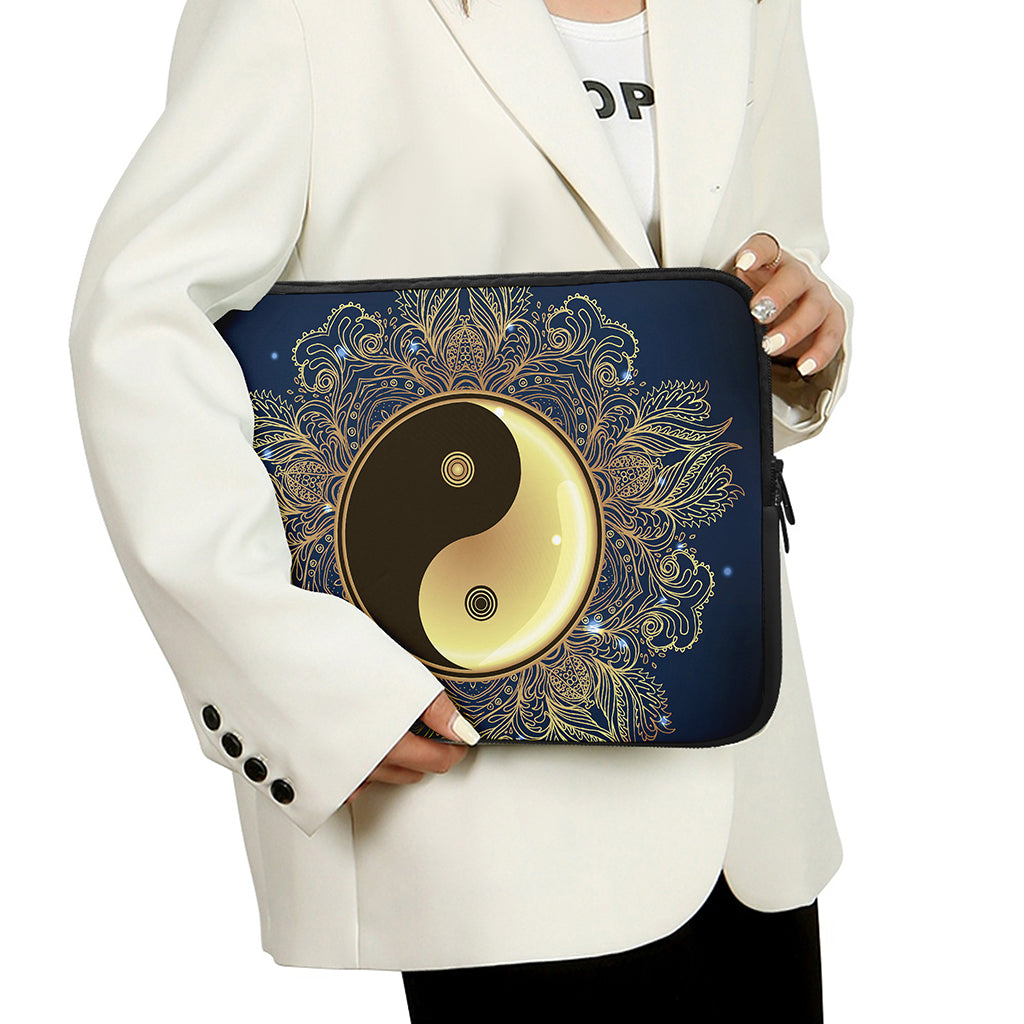 Gold Yin Yang Mandala Print Laptop Sleeve