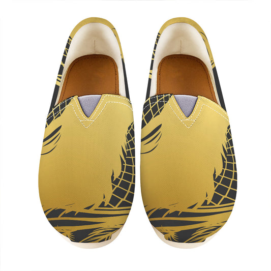 Golden Bohemian Howling Wolf Print Casual Shoes