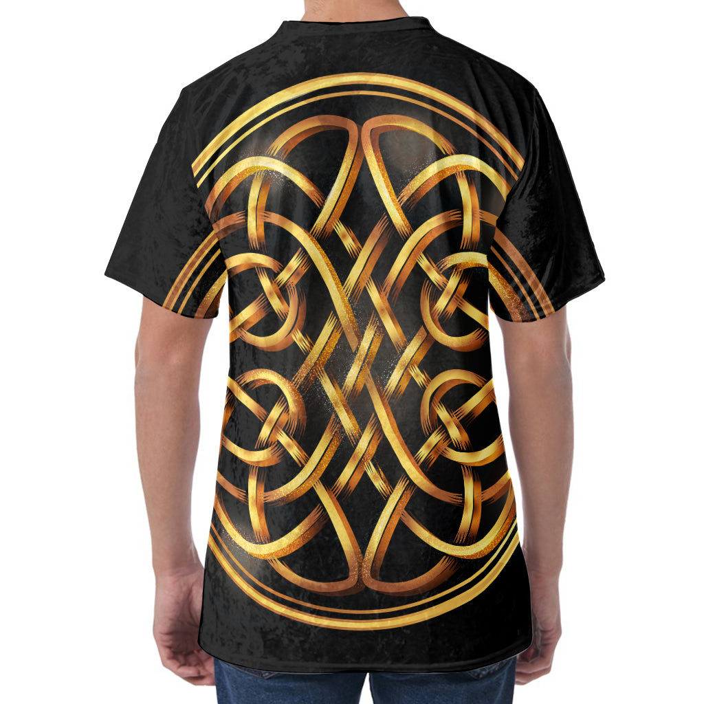 Golden Celtic Knot Print Men's Velvet T-Shirt