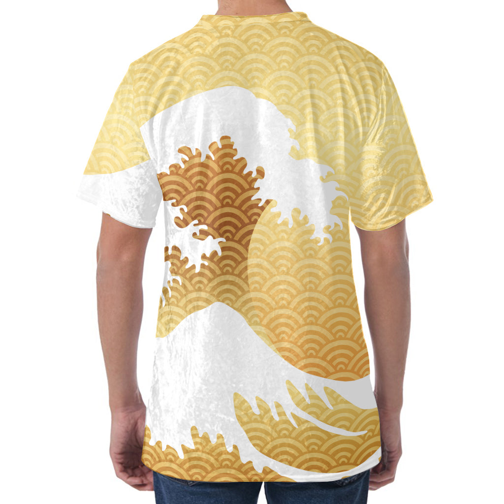 Golden Kanagawa Wave Print Men's Velvet T-Shirt