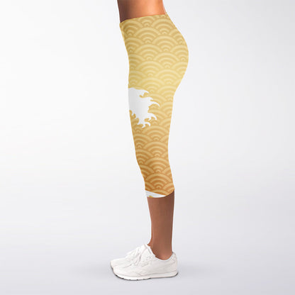 Golden Kanagawa Wave Print Women's Capri Leggings