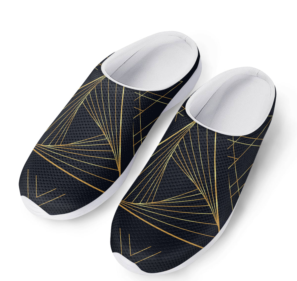 Golden Pyramid Print Mesh Casual Shoes