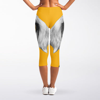 Golden Retriever With Glasses Print Women's Capri Leggings