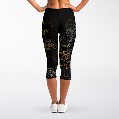Golden Spiritual Koi Fish Print Women's Capri Leggings