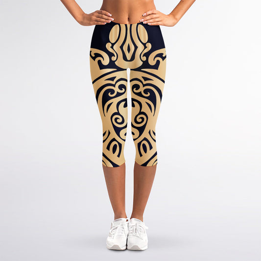 Golden Tribal Sea Turtle Print Women's Capri Leggings