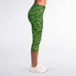 Golf Course Grass Print Women's Capri Leggings