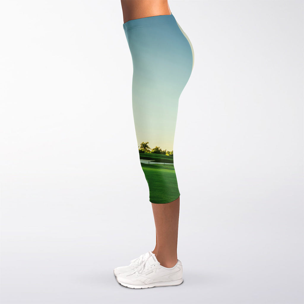 Golf Course Print Women's Capri Leggings