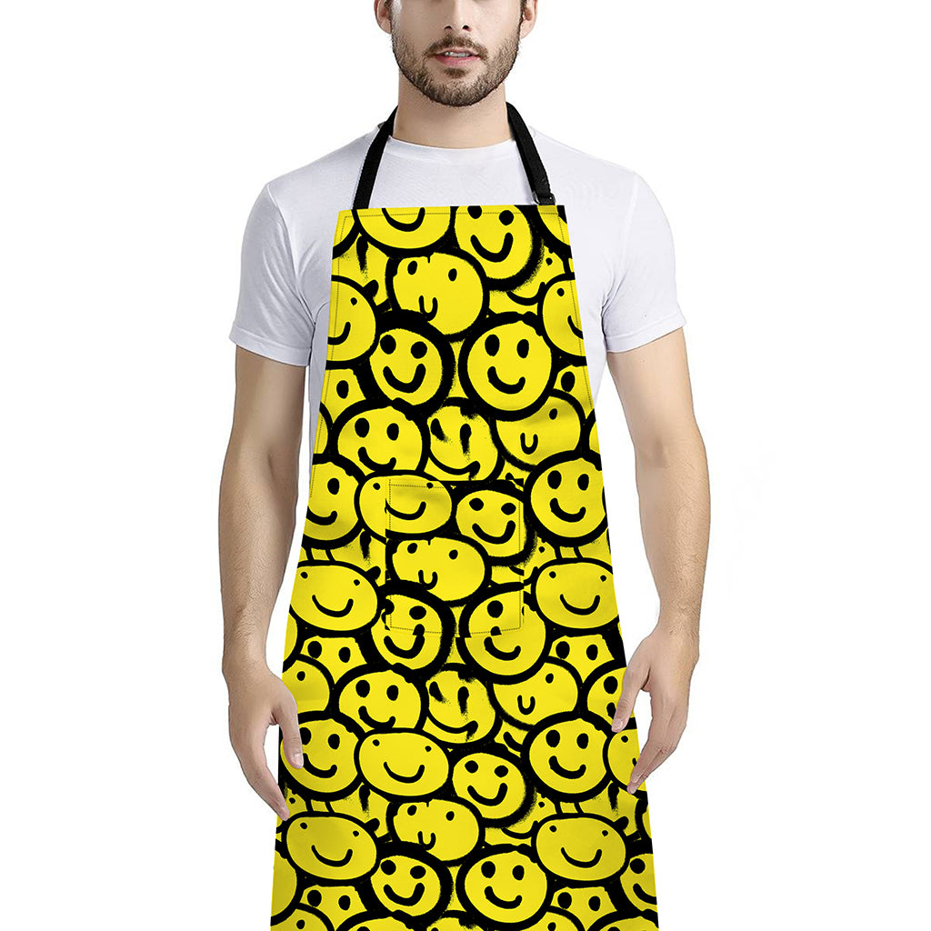 Graffiti Happy Emoji Pattern Print Bib Apron With Pocket