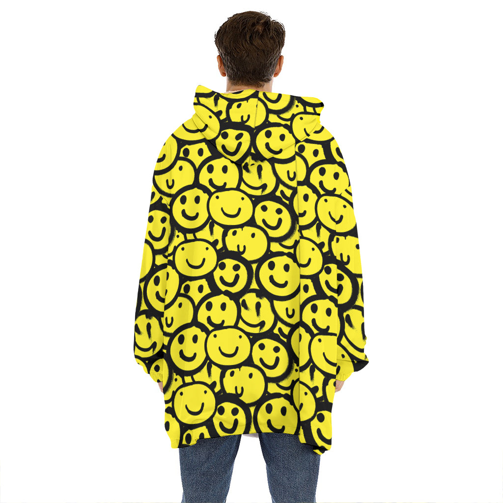 Graffiti Happy Emoji Pattern Print Hoodie Blanket