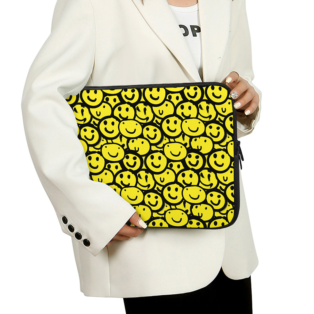 Graffiti Happy Emoji Pattern Print Laptop Sleeve