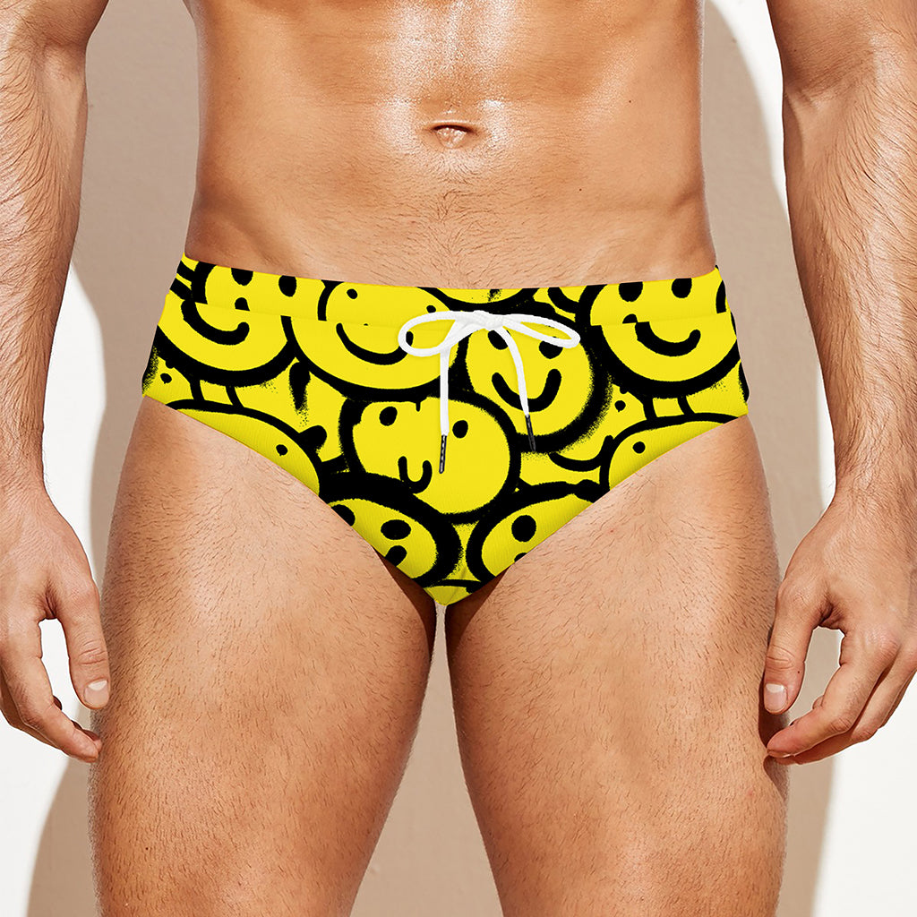 Graffiti Happy Emoji Pattern Print Men's Swim Briefs